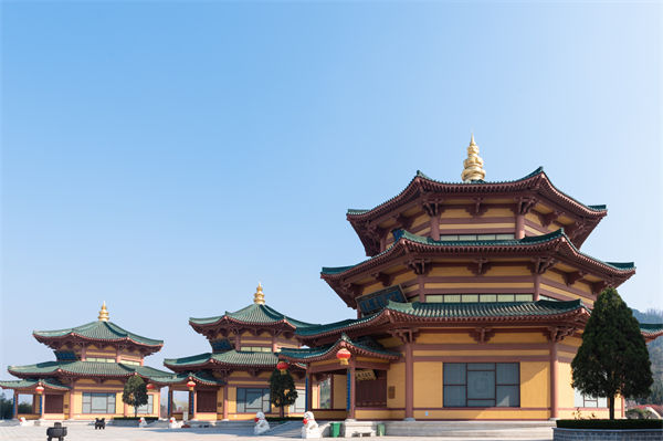 煙臺企業(yè)戰(zhàn)略模糊難落地？戰(zhàn)略咨詢公司如何精準錨定增長賽道？