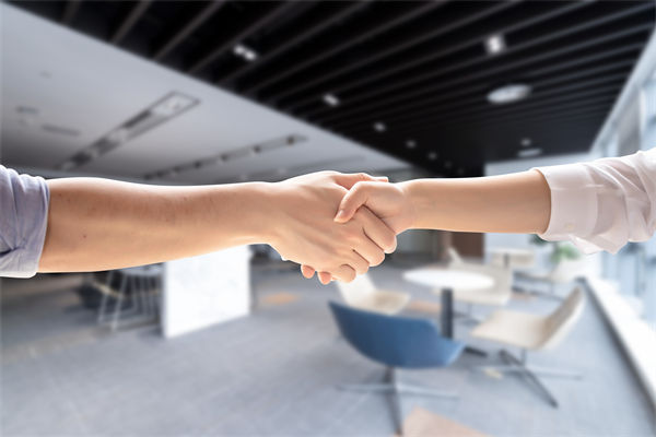 企業(yè)文化理念懸浮空中，如何讓價值觀真正落地生根？